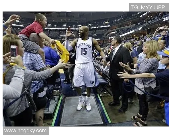 拓荒者力克灰熊,取得三连胜——激战之中,胜利之光